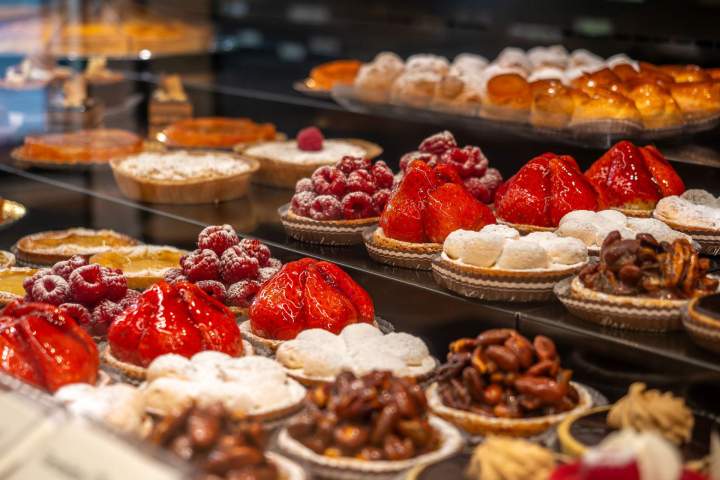 Un salon de thé, le paradis des amateurs des produits de pâtisserie.